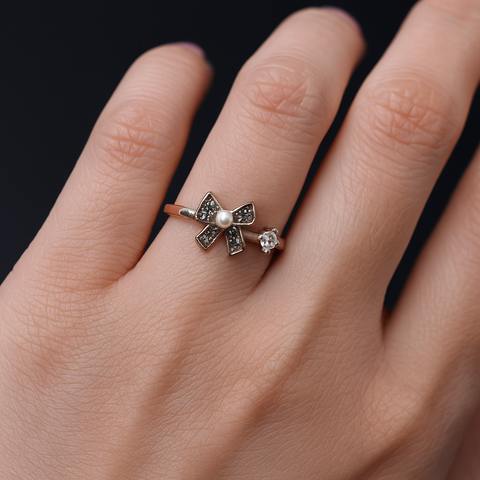 🎀 Pearl Grace Bow Open Ring