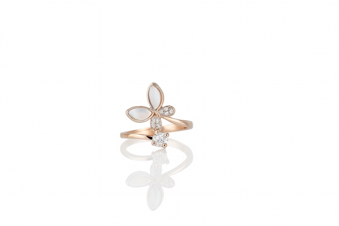 🦋 Flutter Bloom Rose Gold Ring