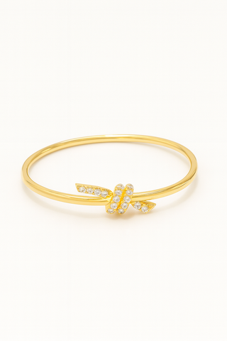 Stylish Gold Nail Design Bracelet with Sparkling Diamond
