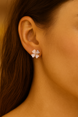 Blossom Heart Clover Earrings – Rose Gold Elegance