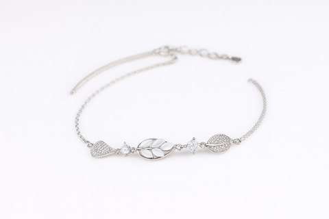 Elegant Silver Leaf Design Bracelet with Sparkling White Stones