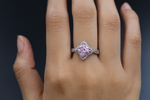 💖 Blush Radiance Silver Ring