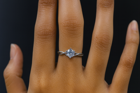 💍 Eternal Twist Silver Ring