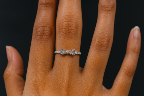 🎀 Sparkling Bow Silver Ring