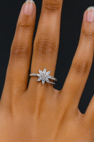 🌸 Silver Blossom Radiance Ring