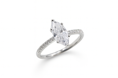 💎 Marquise Shine Elegance Ring