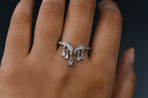 💍 Silver Drop Charm Ring